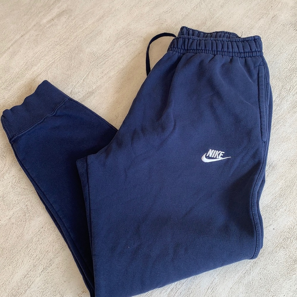 Men’s Nike navy joggers